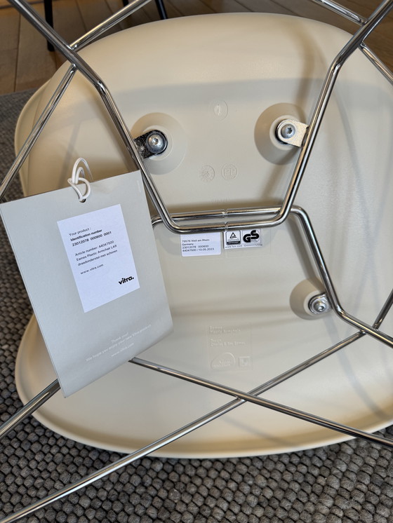 Image 1 of Vitra Eames LAR (Sillón)