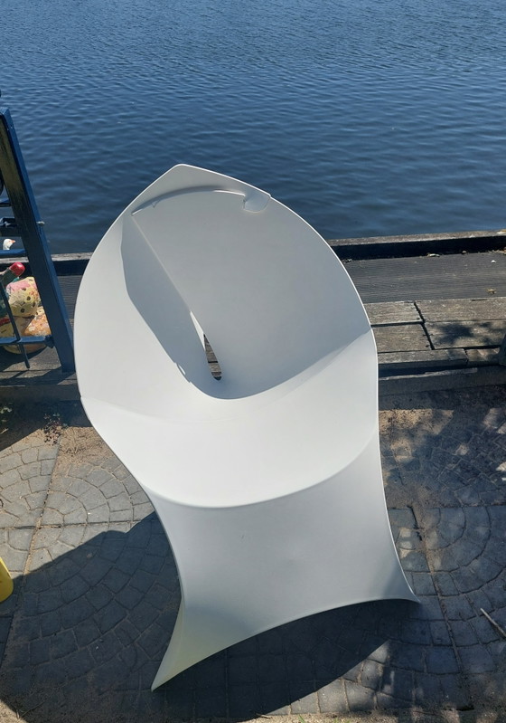 Image 1 of 1 flux chair