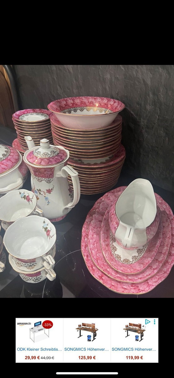 Image 1 of XL Vintage Porseleinen Serviesset van Chodzież – Roze/Goud – 66 Stukken