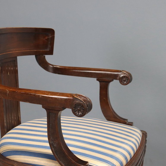 Image 1 of Coppia di poltrone in noce