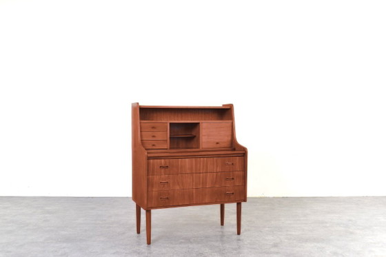 Mid-Century dänischer Teakholz Schreibtisch, 1960er Jahre., Braun, Mid Century Modern (Foto 3 von 15)
