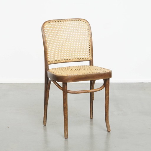 Charming bistro chair in the style of Thonet