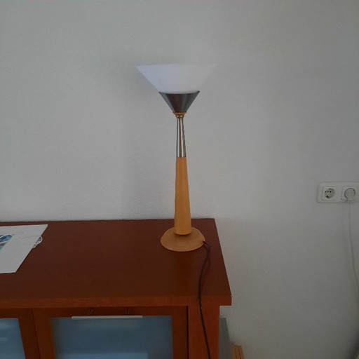 Vintage design tafellamp van de Belgische fabrikant Massive