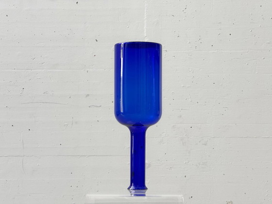 Image 1 of Jarrón azul cobalto de vidrio soplado a mano, década de 1970.