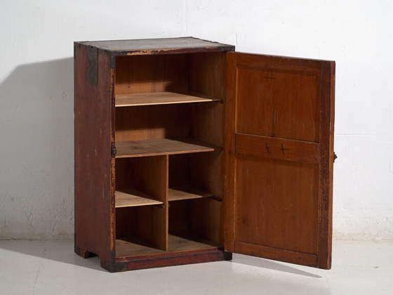 Small antique Japanese cupboard - Meiji / Taishō Period (c. ) #68 – Storage cabinet, Iron (photo 19 of 40)