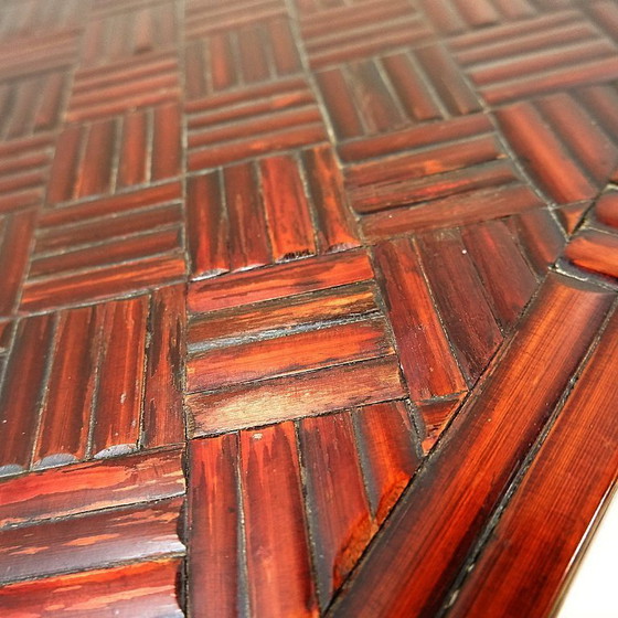 Image 1 of Coppia di tavolini laterali vintage in stile pagoda, con motivo a spina di pesce effetto bambù - Maitland & Clasco