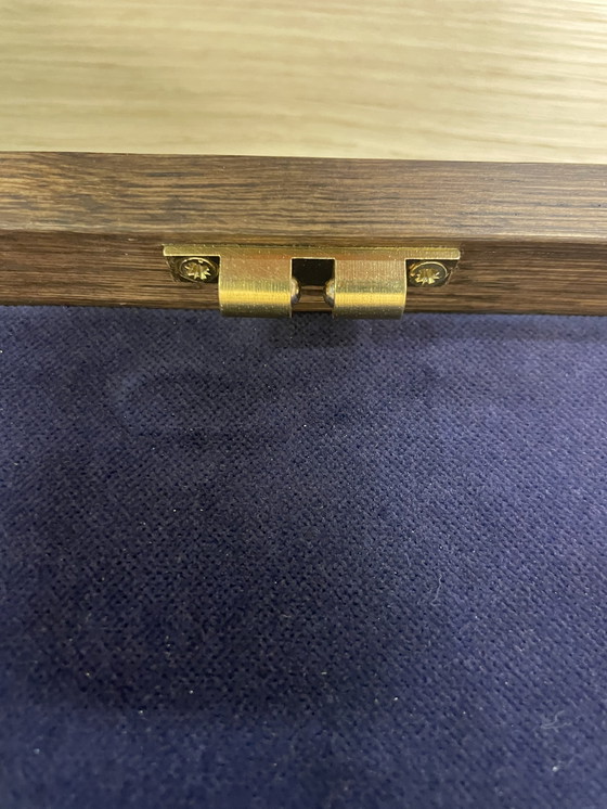 Image 1 of Vetrina realizzata a mano in rovere massello