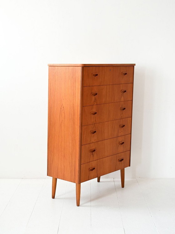 Image 1 of Cómoda escandinava de teca de seis cajones de la década de 1950