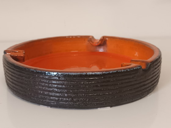 Image 1 of Vintage large ceramic ashtray