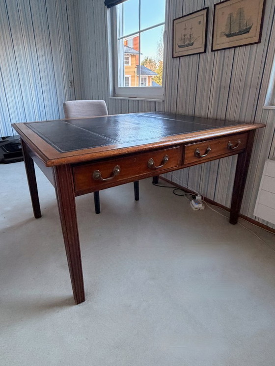 Image 1 of Prachtig Engels Partners Desk met Lederen Inleg