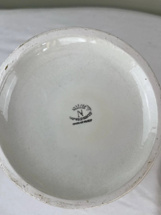 Conjunto Capodimonte – Cuenco sobre pedestal y plato decorativo – Porcelain, Ceramic (photo 13 of 14)