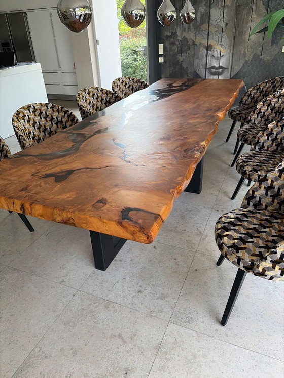 Kauri tafel van unieke origine!! Op stalen voet ! Ook met stoelen te koop – Dining tables, Wood, Polyester (photo 2 of 5)