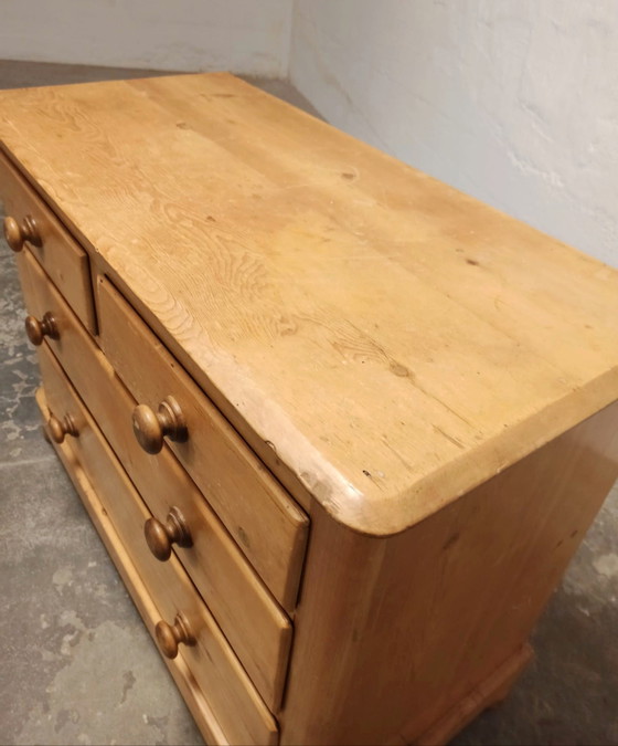 Cómoda antigua de pino – Wood (photo 6 of 15)