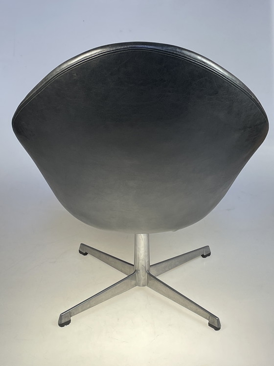 Image 1 of Fauteuil Pastoe, fauteuil Little Egg, fauteuil pivotant des années 1960