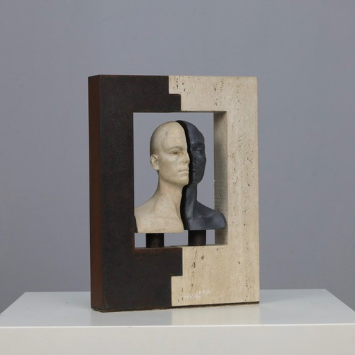Sculpture "Deux = Un" de Josep Bofill, 1995