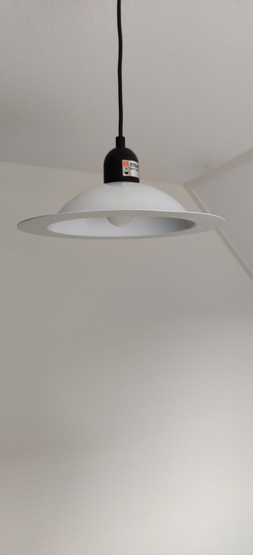 lámpara colgante de Stilnovo Lampiatta, diseñadores Jonathan de Pas, Donato d'Urbino y Paolo Lomazzi