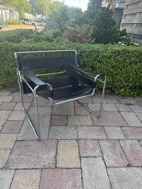 Image 1 of Silla Wassily