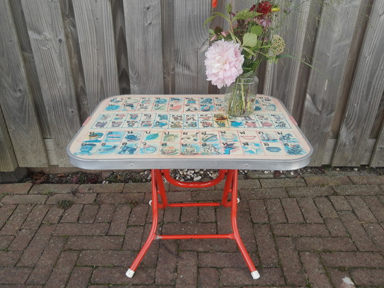 Unique table d'école, pupitre, table d'appoint, porte-plantes vintage Mid-Century thaïlandais à cadre (photo 14 of 14)