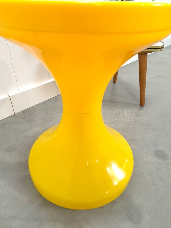 Image 1 of Sgabello di plastica giallo Germania