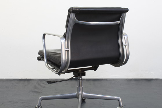 Image 1 of Soft Pad Office Chairs ICF Charles & Ray Eames Seats