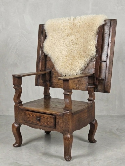 Mönchsstuhl-Tisch 1700-1750