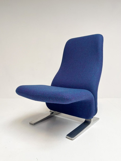 Poltrona Artifort Concorde F780 recentemente rivestita, anni '60