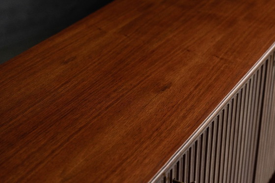 Image 1 of Credenza a doghe modernista, Italia, anni '60