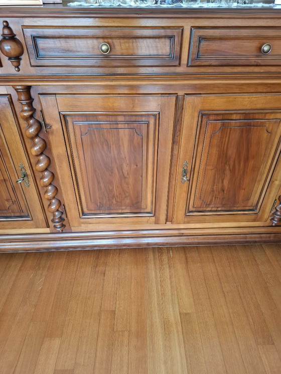 Image 1 of Buffet en noyer français