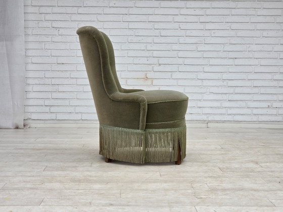 Image 1 of Deense fauteuil uit de jaren 70, bekleed met groen meubelvelours.