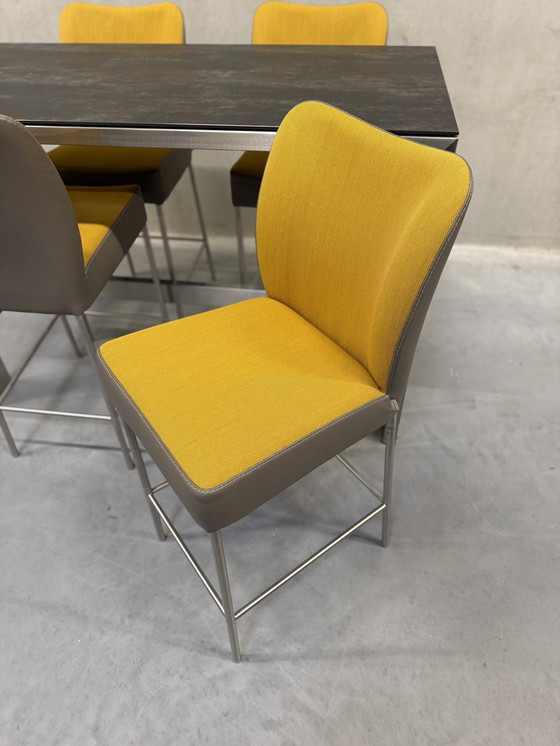 Image 1 of Bert Plantagie Edge Bartafel + 4 Mambo barstoelen 