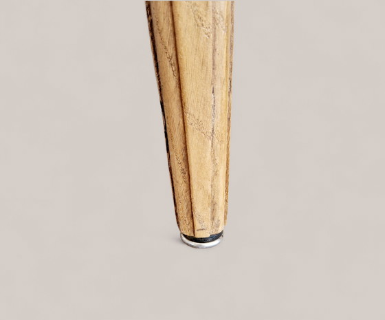 Image 1 of Bijzettafel of salontafel uit de jaren 1940 - Massief eikenhout