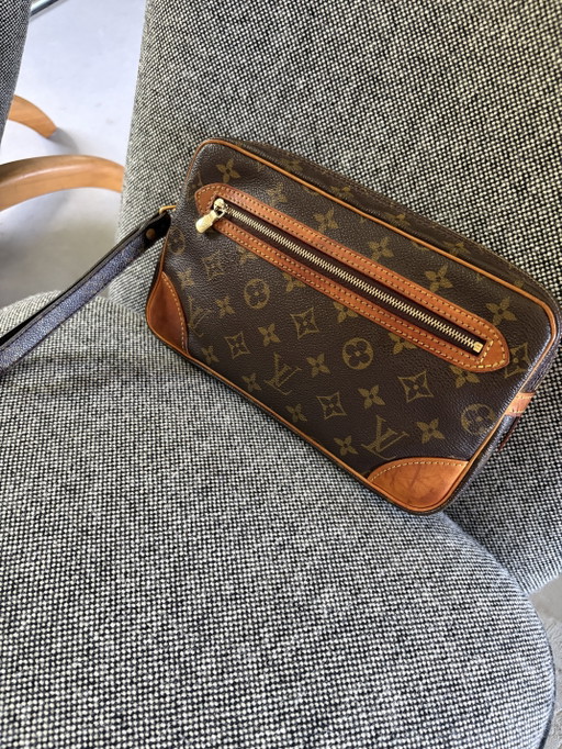 Louis Vuitton Clutch