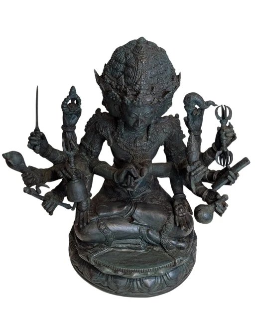Estatua de Brahma indonesia de bronce con cuatro cabezas y catorce brazos Lote 079 – Esculturas, Bronze (photo 9 of 13)