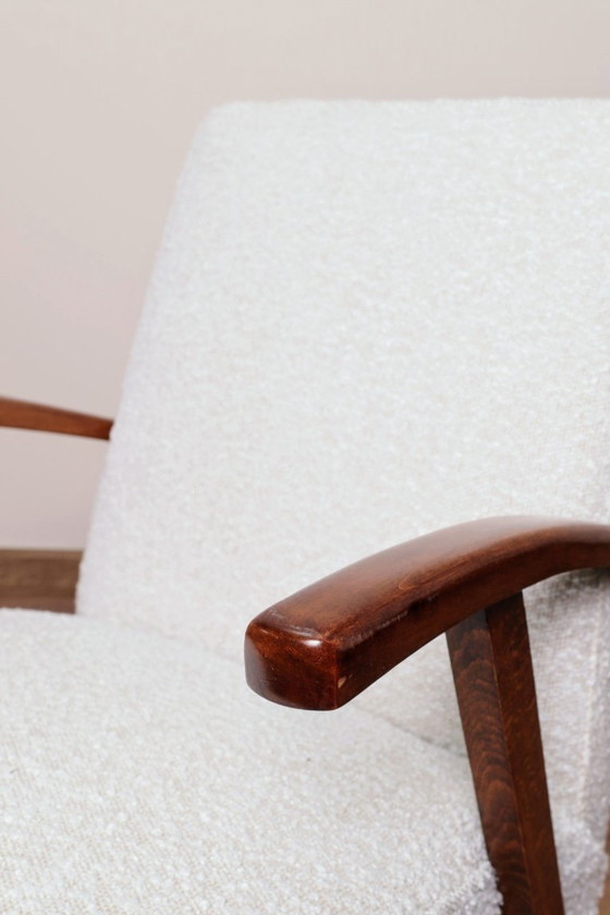Image 1 of Poltrona vintage in perla con bouclé, 1960, restaurata