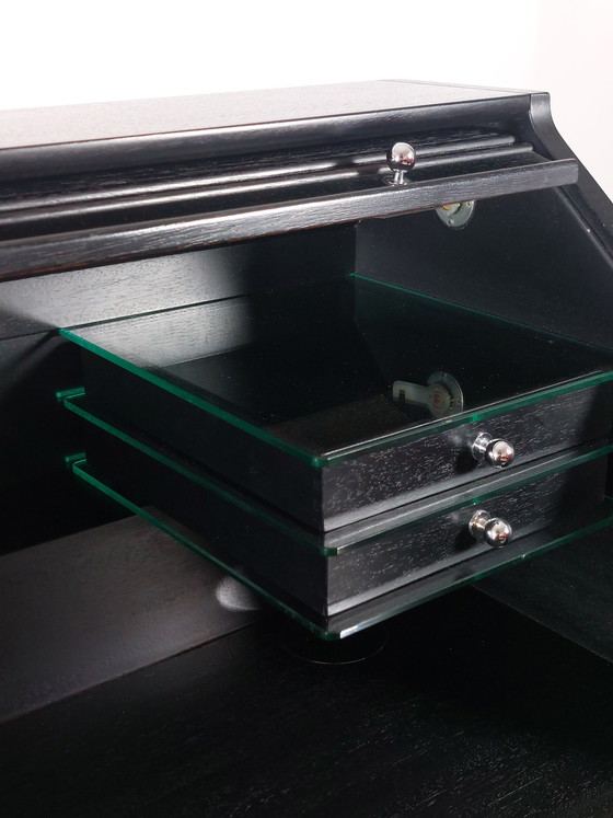 Image 1 of Excepcional escritorio secretario posmoderno de la colección Röthlisberger, diseñado por Hans Eichenberger.