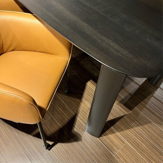 Image 1 of Leolux Tico eettafel - 200x100 met Gyon eetkamerstoel (set van 4)