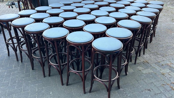 Image 1 of 50 sgabelli da bar in legno curvato, May Design