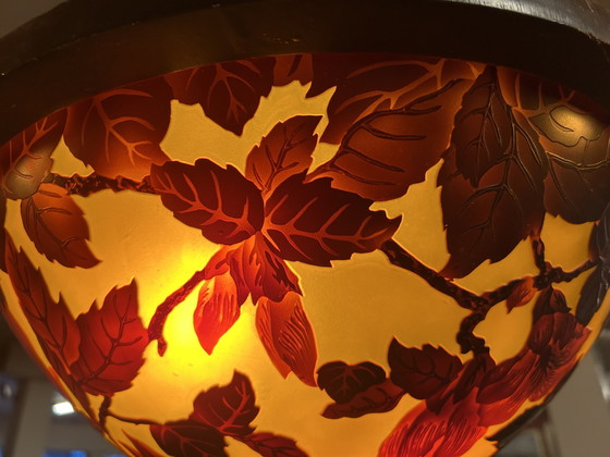 Image 1 of Lustre Émile Gallé en verre camée (gravé) Circa 1920