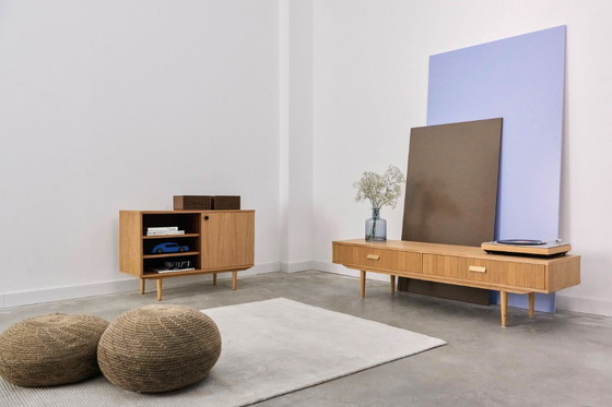 Image 1 of Oak cabinet for TV D-S16