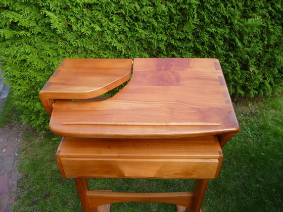 Unikat Massivholz-Stehpult / Design-Sekretär – Handgefertigtes Meisterstück mit Schwalbenschwanz-Zinken (photo 2 of 10)