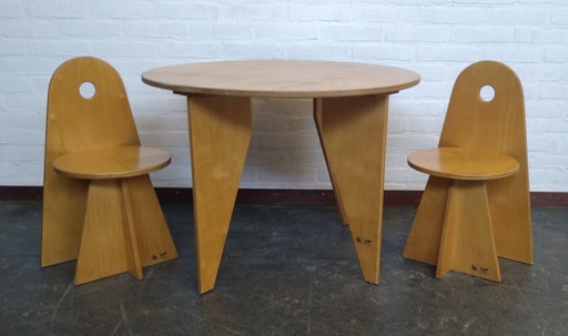 Design set of high chairs + table by ROLF