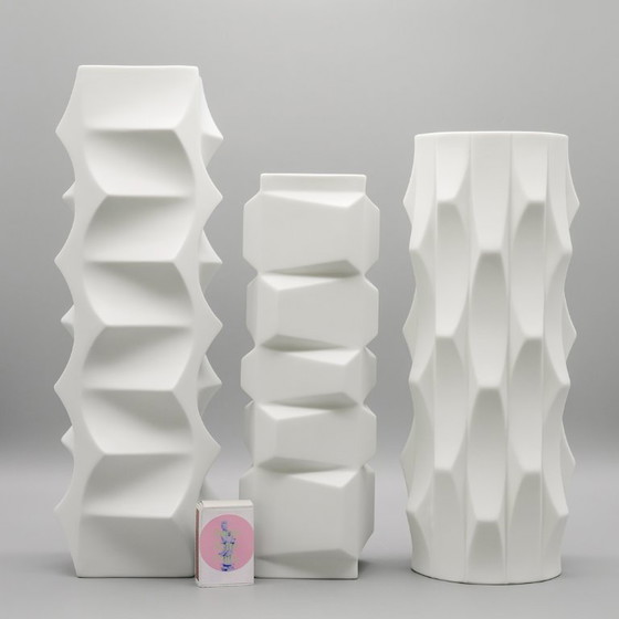 Image 1 of HUTSCHENREUTHER Biskuitporzellan ARCHAIS Vase TRIO Heinrich FUCHS Op Art Retro