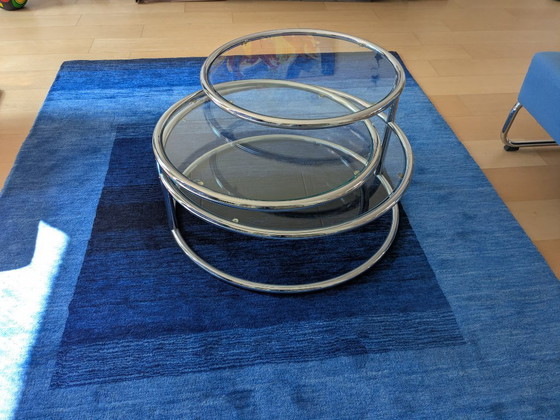 Image 1 of Table basse triple vintage avec plateaux en verre.