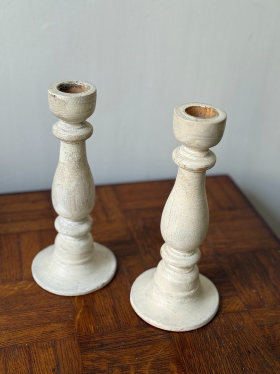 Image 1 of Bougeoirs en bois blanc 