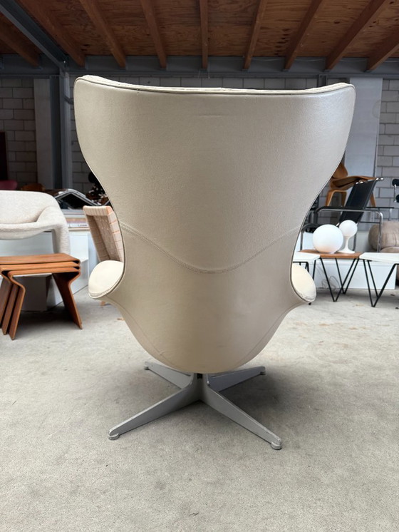 Image 1 of Poltrona Frau Regina