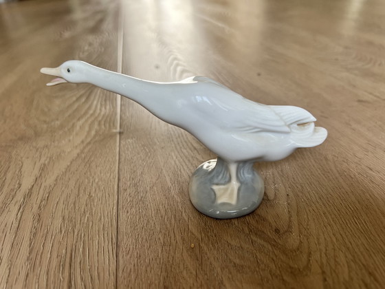 Image 1 of Oie Lladro