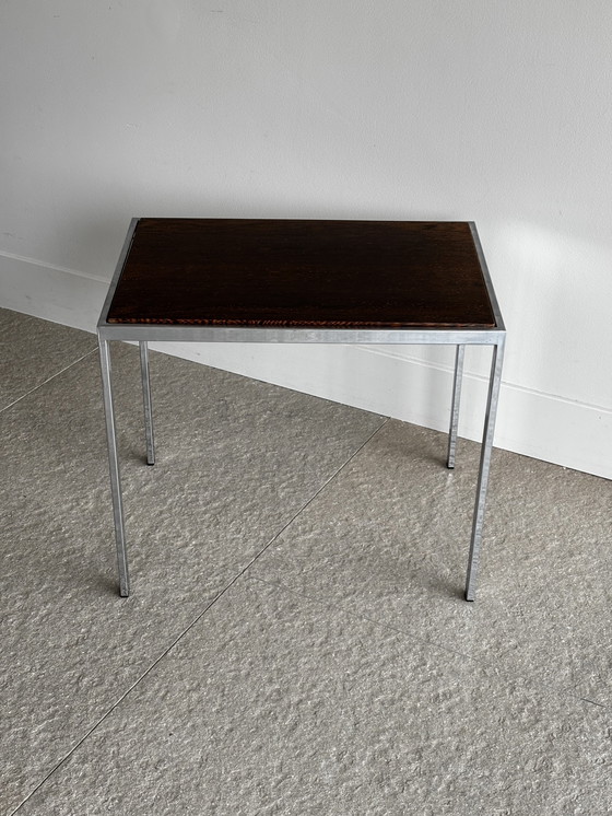 Image 1 of Cees Braakman – table d'appoint avec plateau réversible (vers les années 1950)