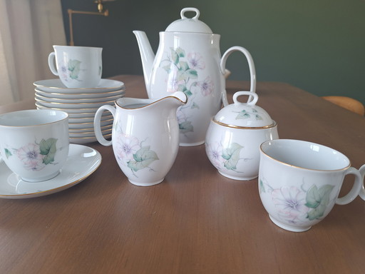 Service à café en porcelaine fine de Bohême – Thun Tchécoslovaquie – 12 personnes