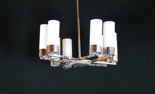 Lampadario modernista francese di metà secolo, opalini in metallo cromato - 8 luci