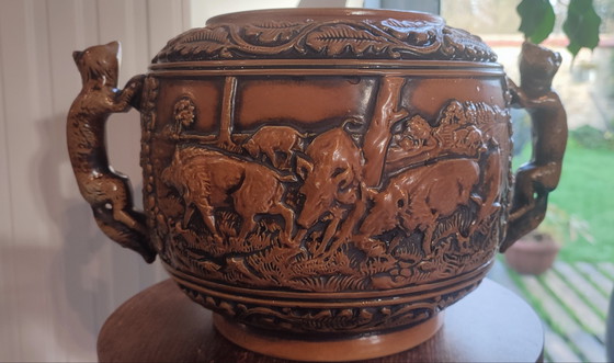 Image 1 of Pot en grès ancien West Germany Original Gerzit Gerz". Scènes de chasse .